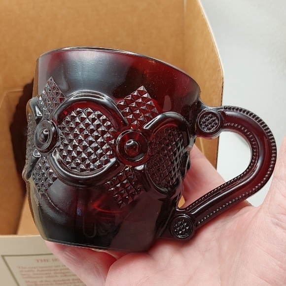 Avon Cape Cod Red Glass Cup & Saucer Set Collection NOS NEW 1990's Original box - Picture 7 of 16